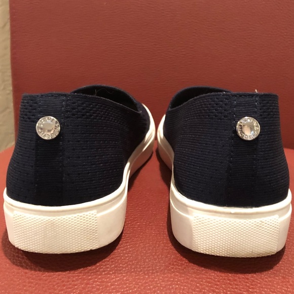 EUC ALMOST NEW STEVE MADDEN LOAFERS - Picture 4 of 8